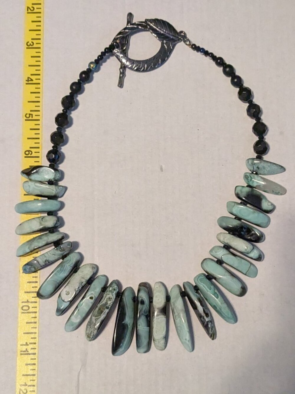 Spiked Elongated Moss Agate Black Faceted Beaded Decorative Clasp Necklace